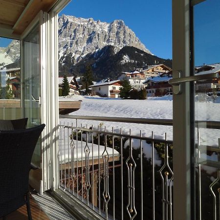 Appartements Loisachpromenade Ehrwald Exterior foto