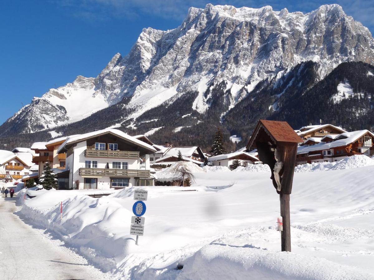 Appartements Loisachpromenade Ehrwald Exterior foto